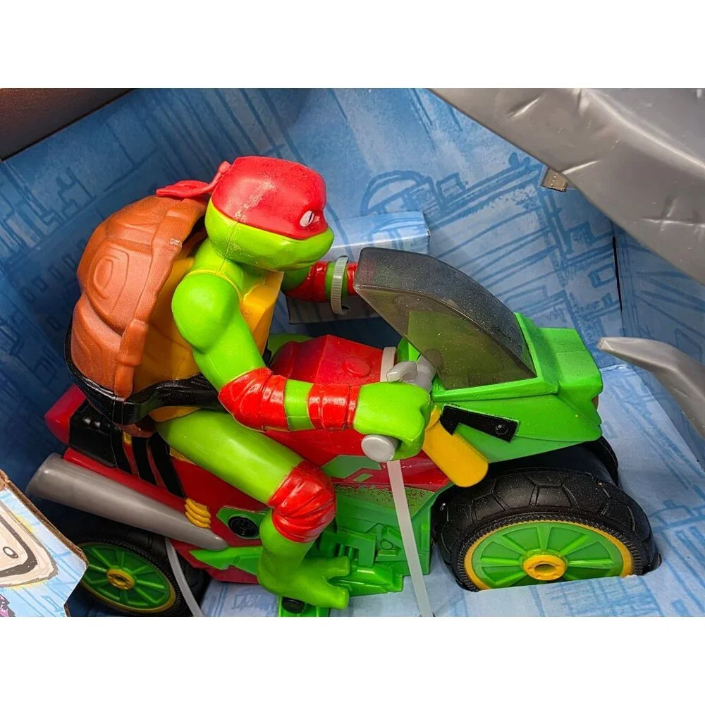 Teenage Mutant Ninja Turtles Tales Remote-Control Raphs Rad Ride Toy 2.4GHz